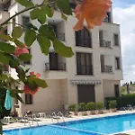 Amara Sunny 3* Napospart