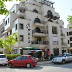 Amara Sunny Apartmanhotel 3*