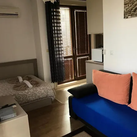 Lägenhetshotell Amara Sunny Slăntjev Brjag