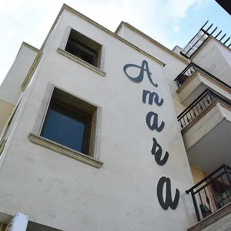 Amara Sunny Σάνι Μπιτς