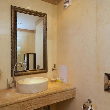 Amara Sunny Апартхотел