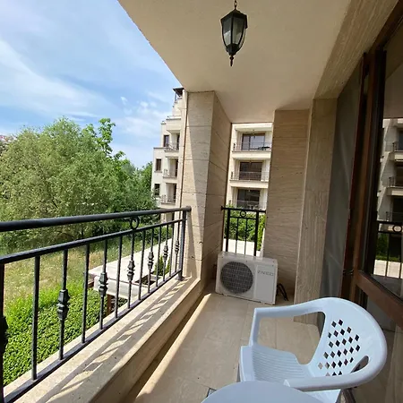 Amara Sunny Aparthotel 3*