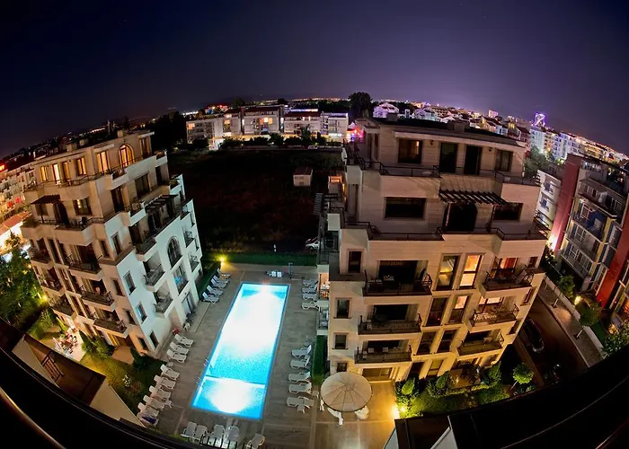 Ξενοδοχείο με διαμερίσματα Amara Sunny 3*